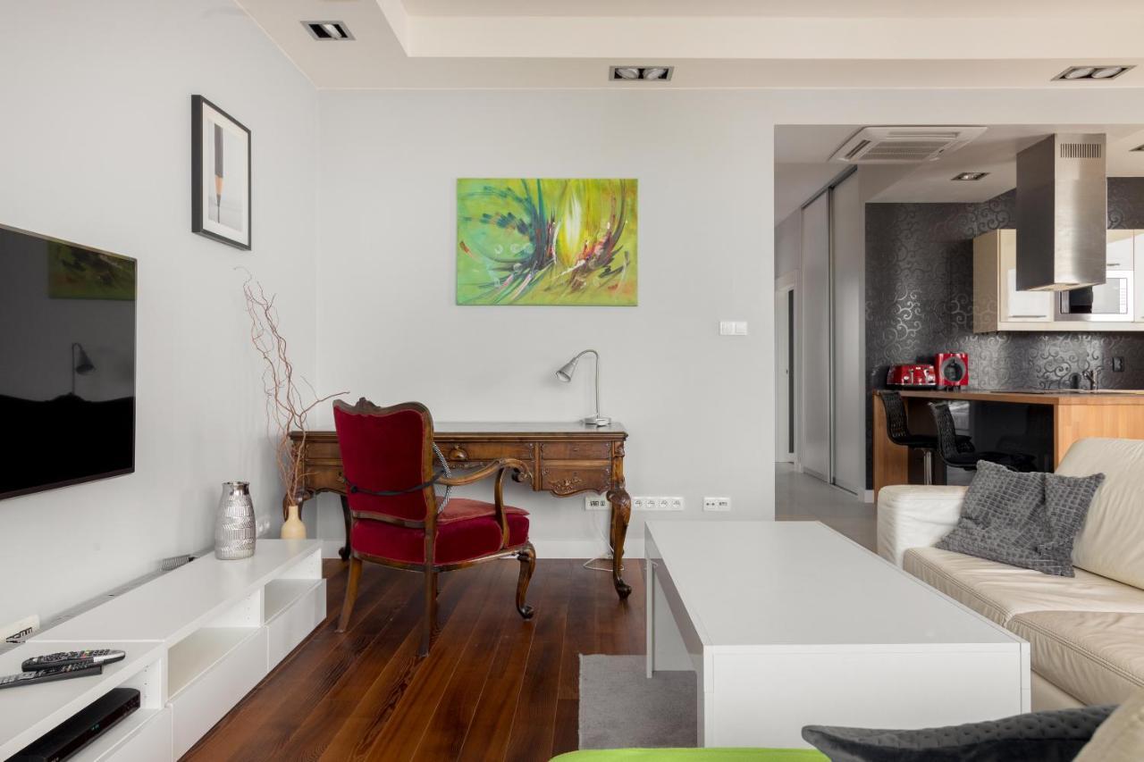 Hlonda Deluxe Apartment With Terrace Βαρσοβία Εξωτερικό φωτογραφία