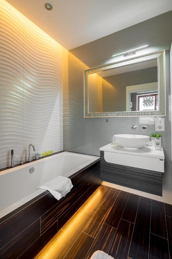 Hlonda Deluxe Apartment With Terrace Βαρσοβία Εξωτερικό φωτογραφία